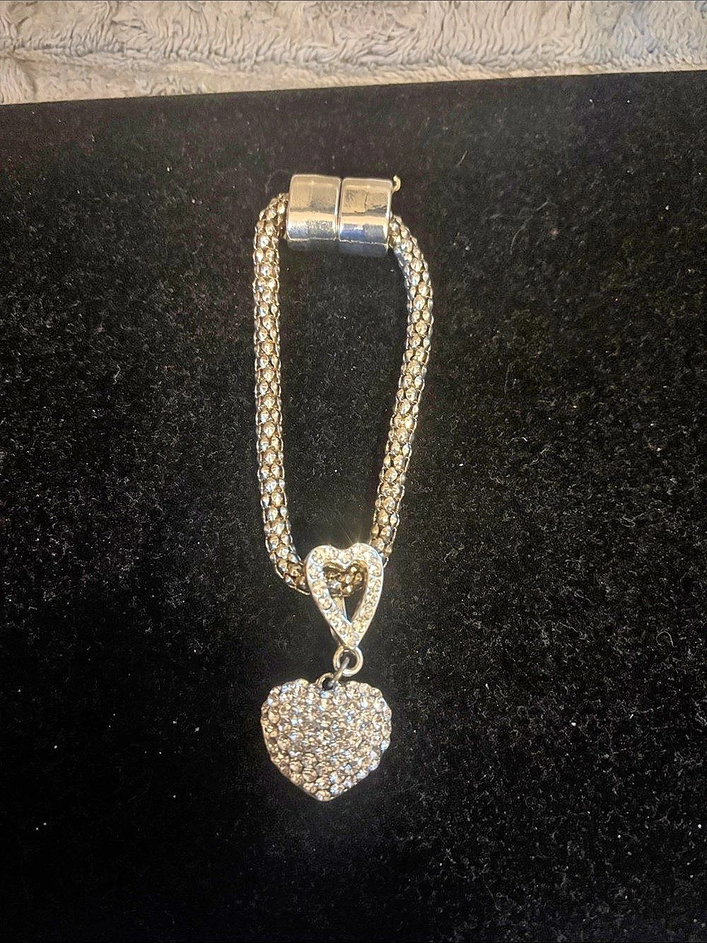 Vintage Silver Heart Pendant Bracelet Like New